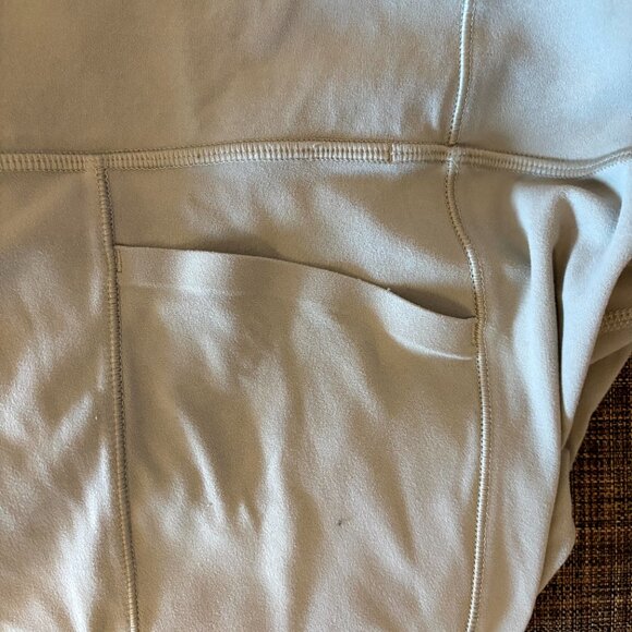 Athleta Salutation 7/8 Tight Leggings XS – Soft High Rise Yoga Pants with Pocket - Picture 7 of 7